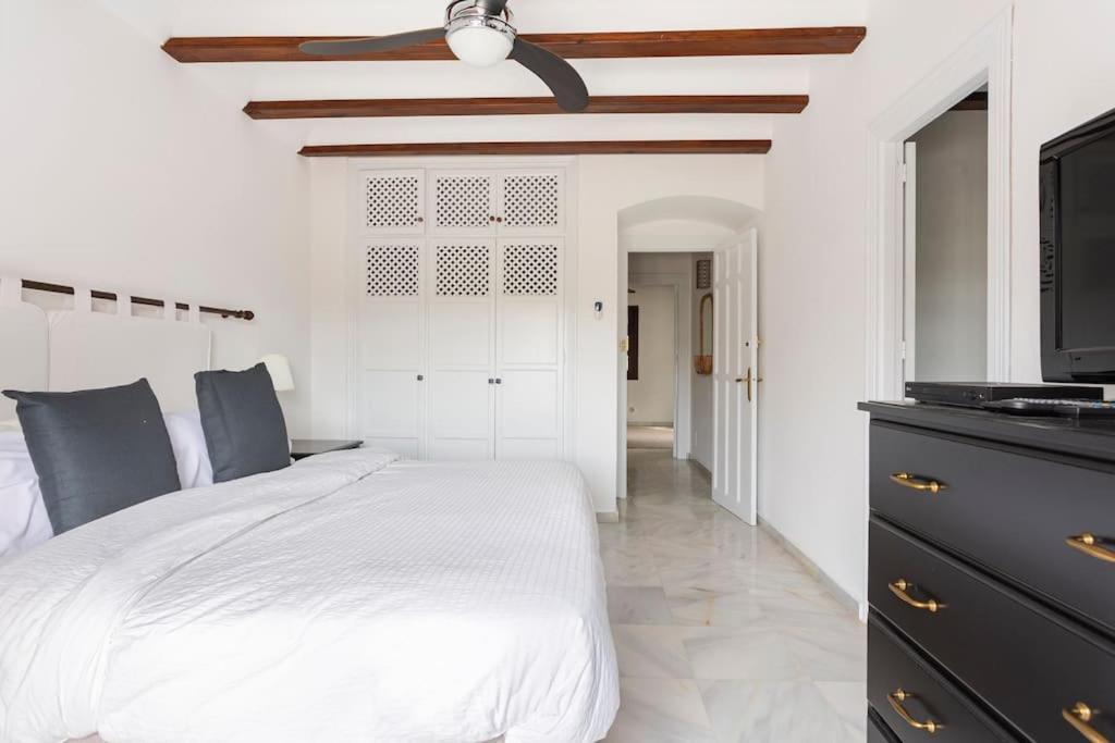 Stylish Spanish 3 Bd Townhouse On The Golden Mile Marbella Exteriér fotografie